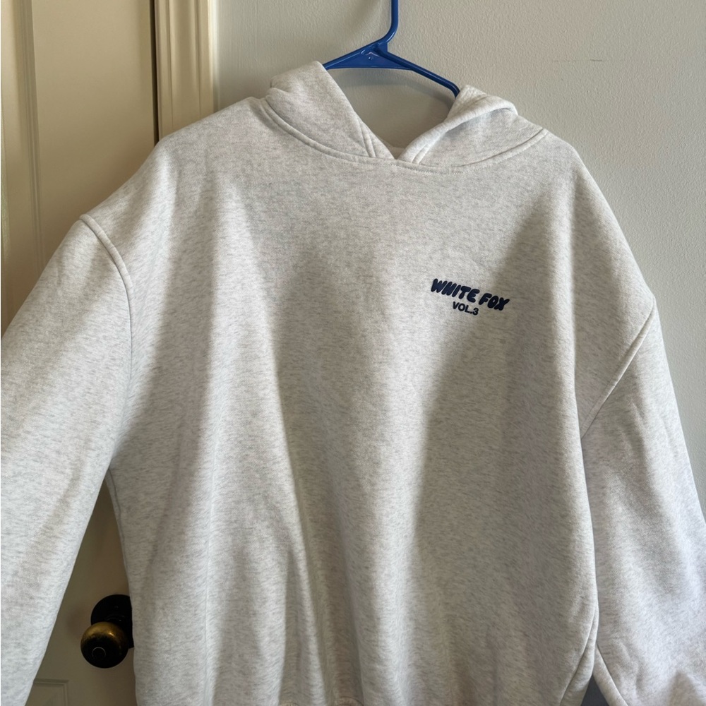 White Fox Boutique Gray Sweater Casual Cotton Blend